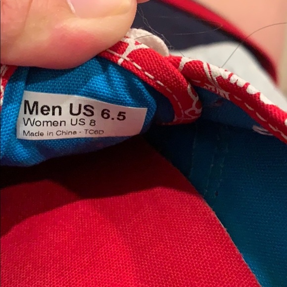 Hello kitty! Vans! Killer combo sold out - Picture 5 of 7